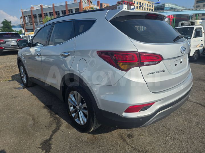 Hyundai SantaFe 2017 — 3