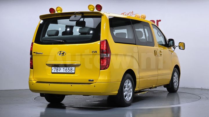 Hyundai Starex 2014 — 2