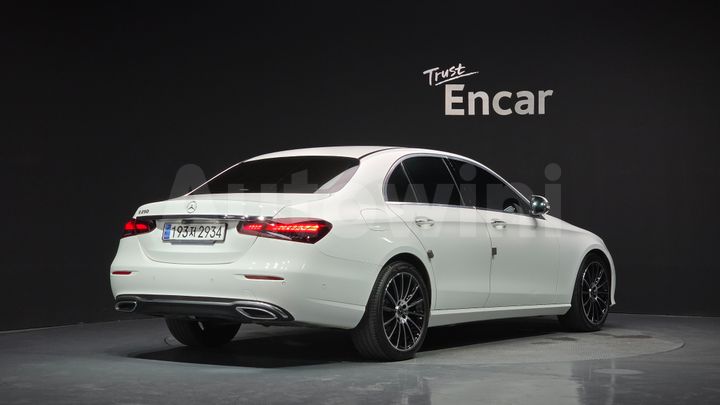 Mercedes-Benz E Class 2021 — 2