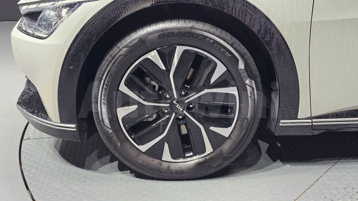 Kia EV6 2022 — 5