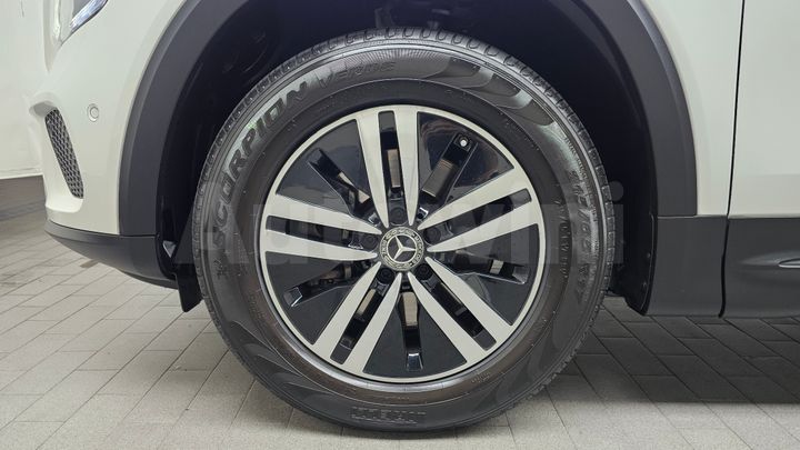 Mercedes Benz GLB Class 2021 — 4