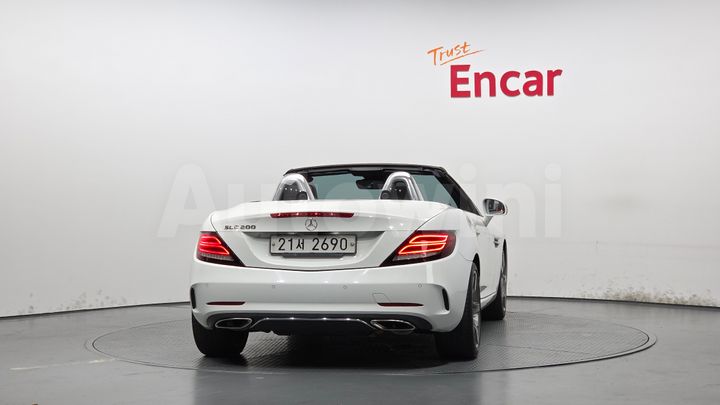 Mercedes Benz SLC Class 2017 — 4