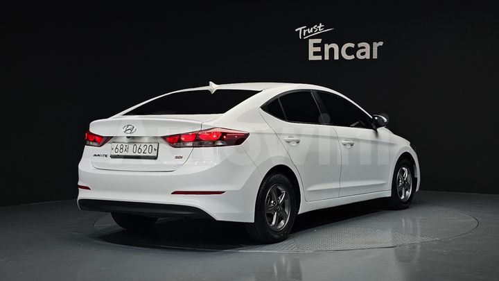 Hyundai Avante 2017 — 2