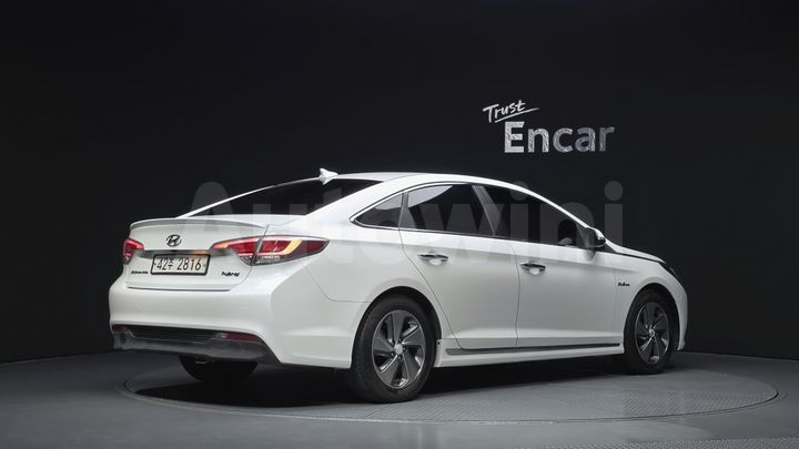 Hyundai Sonata 2015 — 2