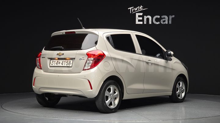 Chevrolet Spark 2017 — 2