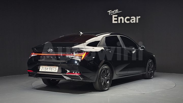 Hyundai Avante 2021 — 3