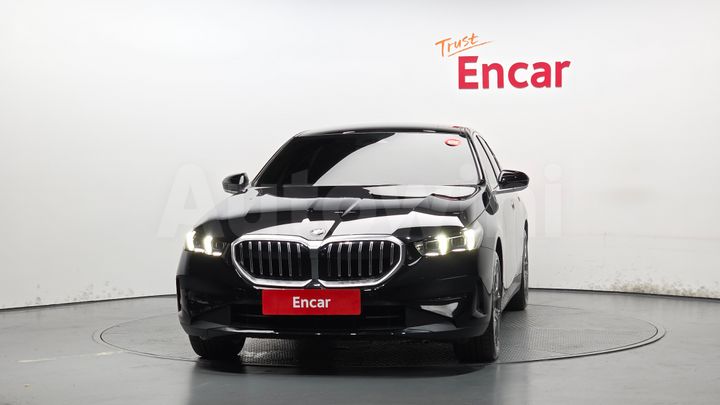 BMW 5 Series 2026 — 3