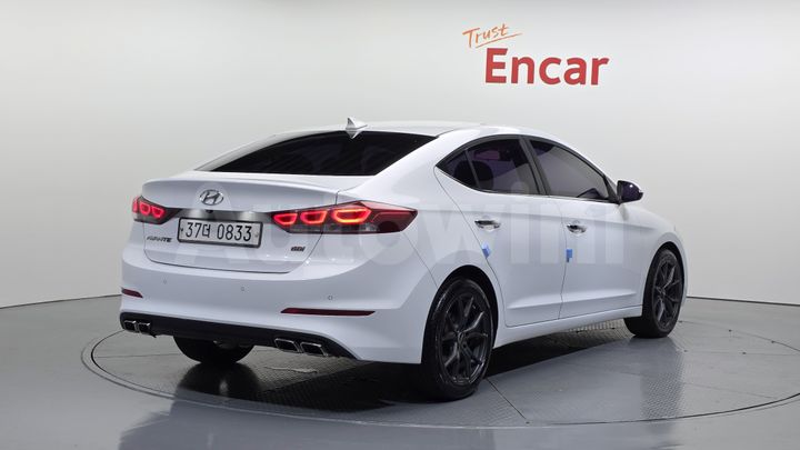 Hyundai Avante 2016 — 2