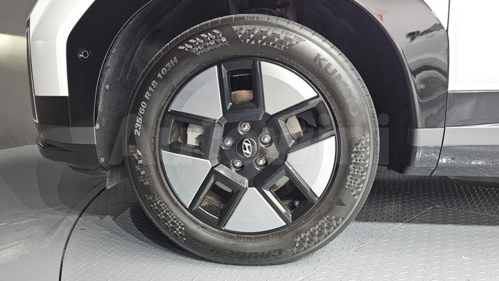 Hyundai SantaFe 2024 — 5