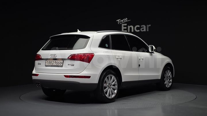 Audi Q5 2011 — 2