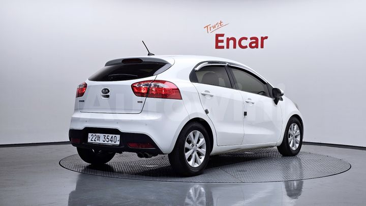 Kia Pride 2014 — 2