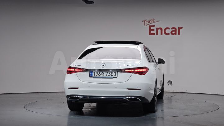 Mercedes Benz C Class 2023 — 4