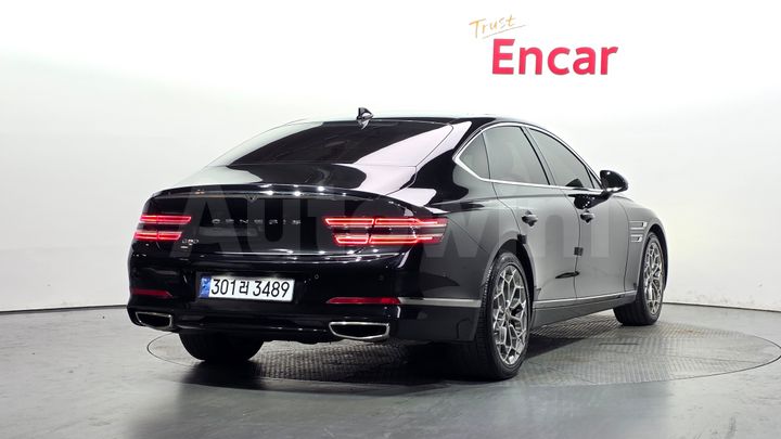 Genesis G80 2021 — 2
