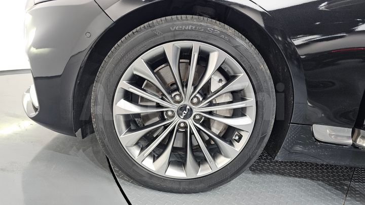 Kia K9 2023 — 5