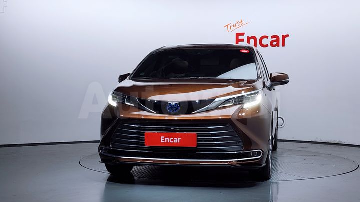 Toyota Sienna 2022 — 3