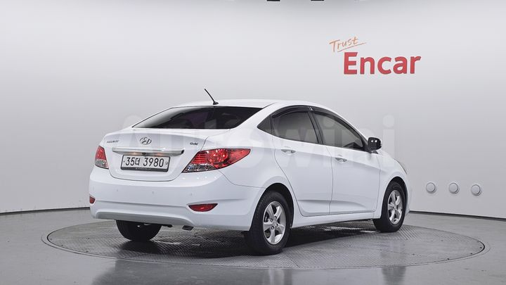 Hyundai Accent 2014 — 2