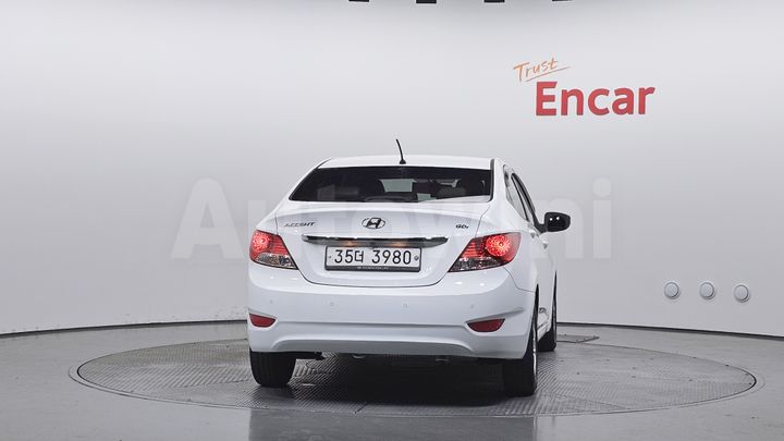 Hyundai Accent 2014 — 4