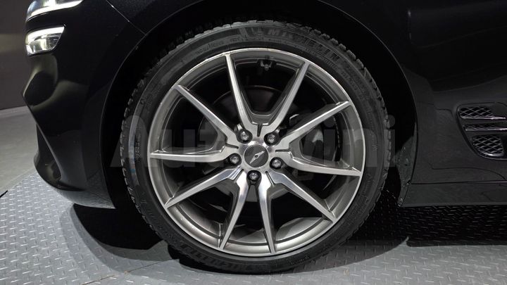 Genesis G70 2022 — 5