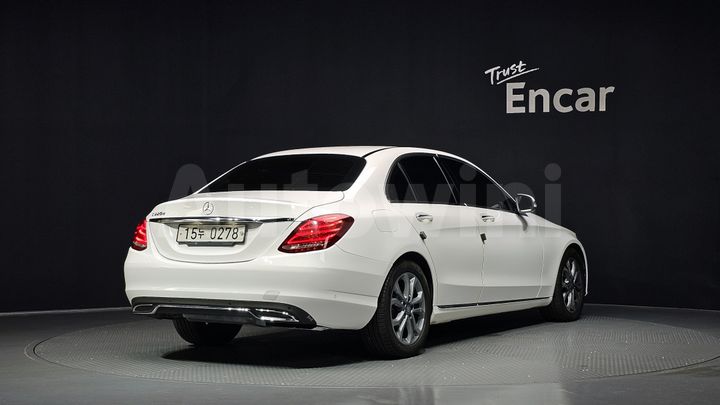 Mercedes-Benz C Class 2017 — 2
