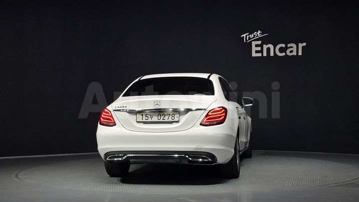 Mercedes-Benz C Class 2017 — 4