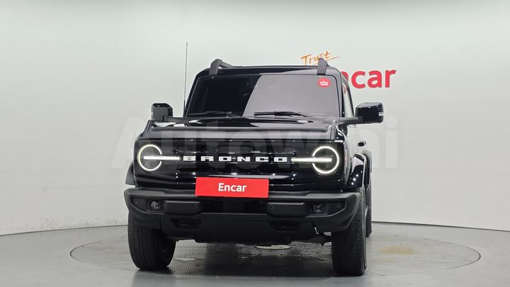 Ford Bronco 2023 — 3