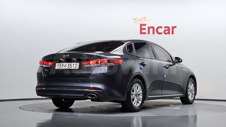 Kia K5 2017 — 2