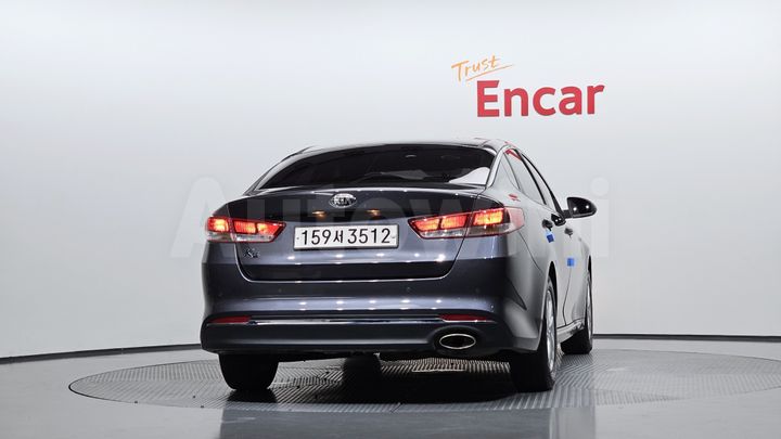 Kia K5 2017 — 4