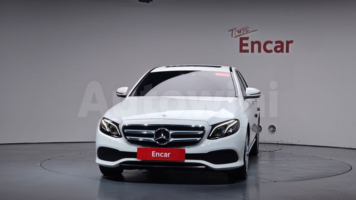 Mercedes-Benz E Class 2017 — 3