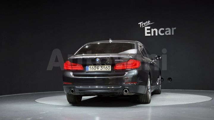 BMW 5 Series 2020 — 3