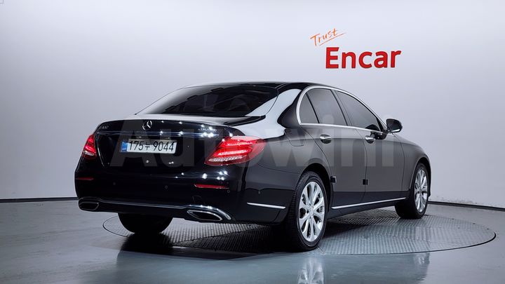 Mercedes-Benz E Class 2019 — 2