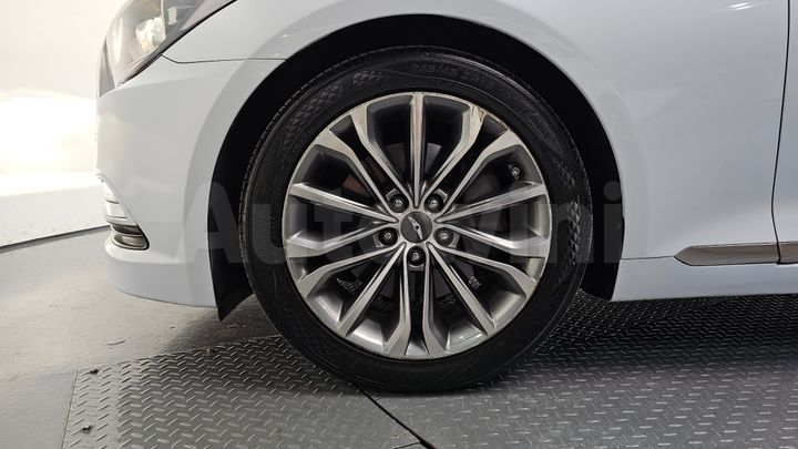 Hyundai Genesis 2016 — 5