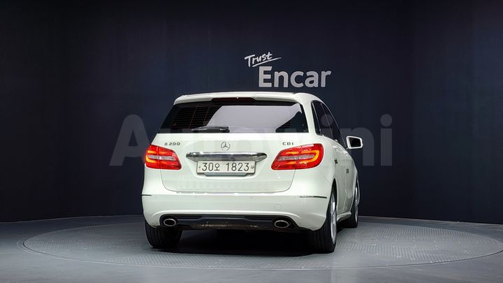 Mercedes-Benz B Class 2013 — 4