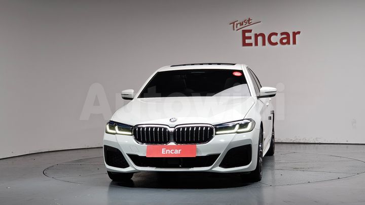 BMW 5 Series 2023 — 3