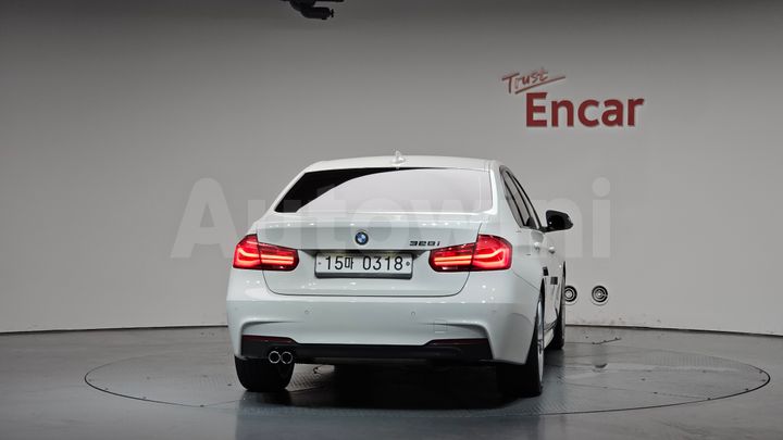 BMW 3 Series 2016 — 3
