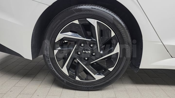 Kia K5 2024 — 4