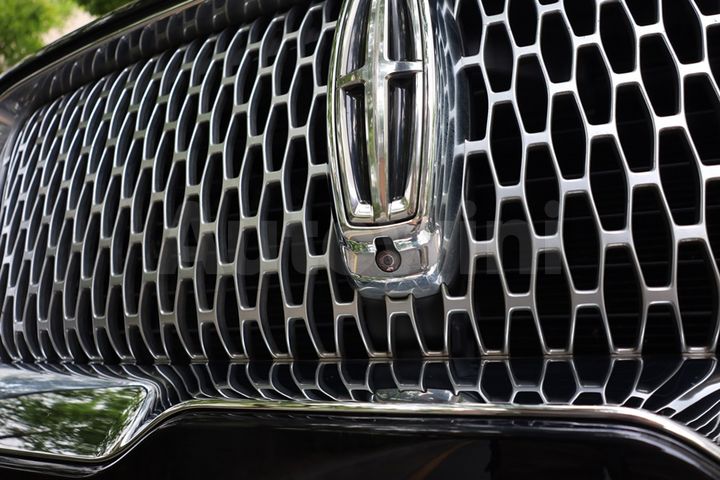 Lincoln Navigator