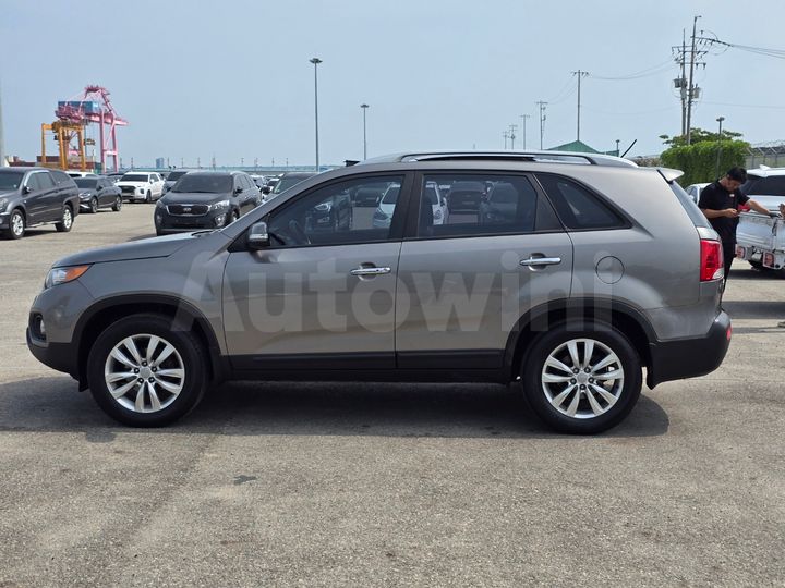 Kia Sorento 2010 — 3