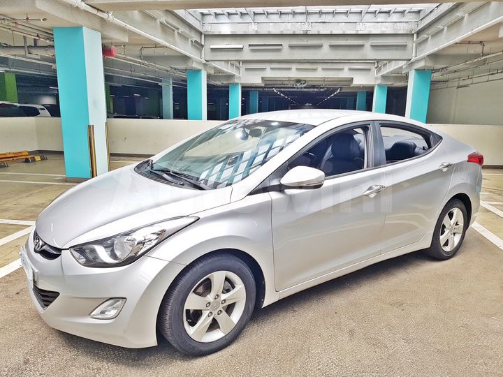 Hyundai Avante 2012 — 2