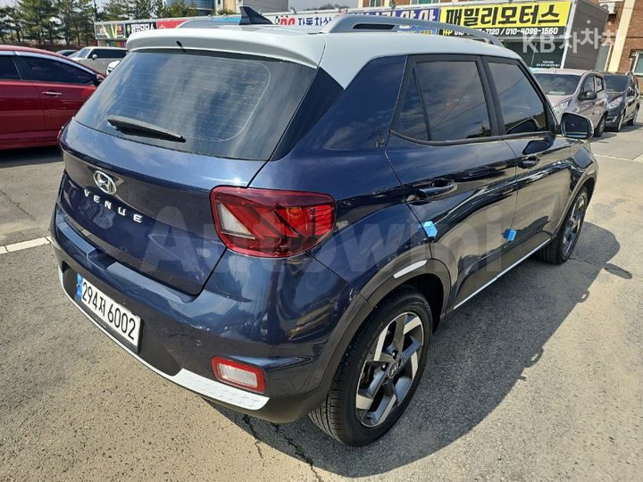 Hyundai Venue 2023 — 4