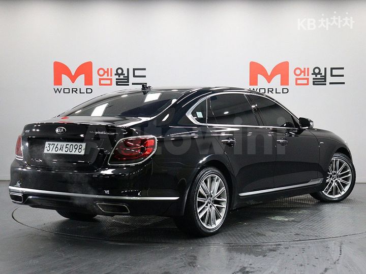 Kia K9 2021 KNAS2418DMS028030 — 4