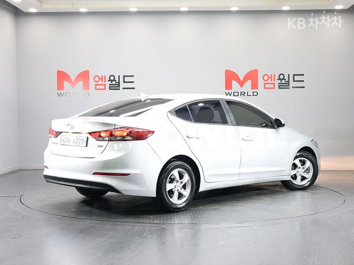 Hyundai Avante 2016 KMHD741DBGU090115 — 3
