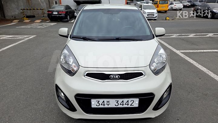 Kia Morning 2014 KNABX511AET670047 — 2