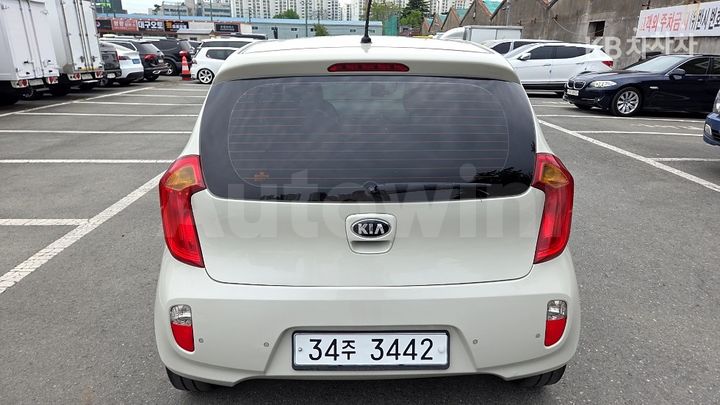 Kia Morning 2014 KNABX511AET670047 — 5