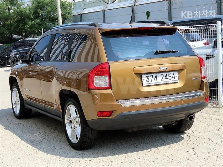 Jeep Compass 2011 1J4NF5FB5BD166840 — 3