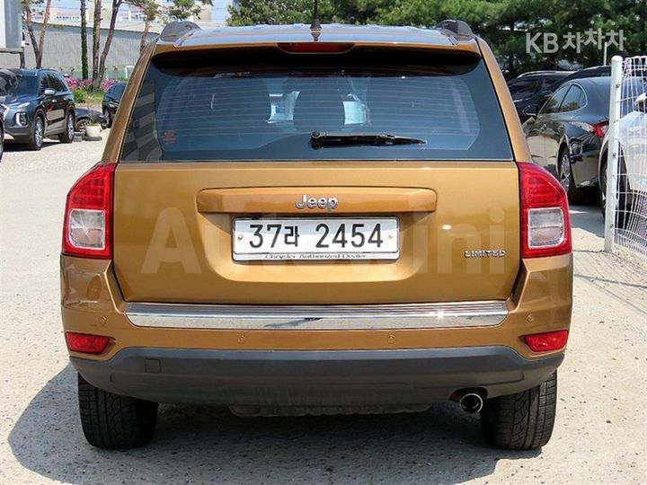 Jeep Compass 2011 1J4NF5FB5BD166840 — 4