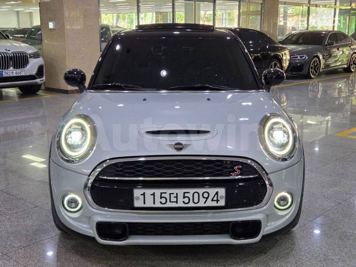 Mini Cooper 2020 WMWXV9104L2L75480 — 2