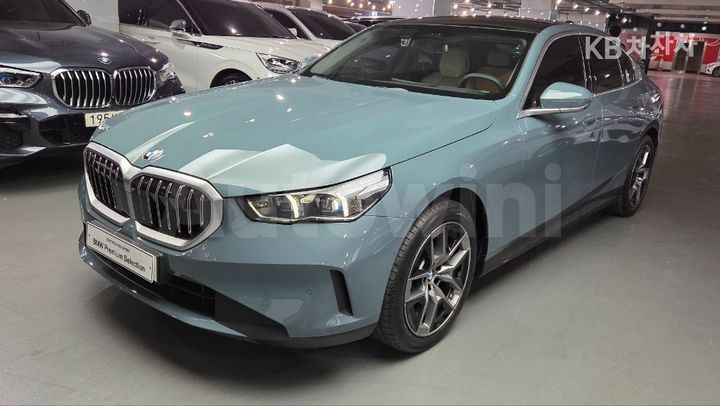BMW 5 Series 2025 WBA21FJ07SCU62349 — 2