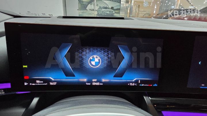 BMW 5 Series 2025 WBA21FJ07SCU62349 — 5