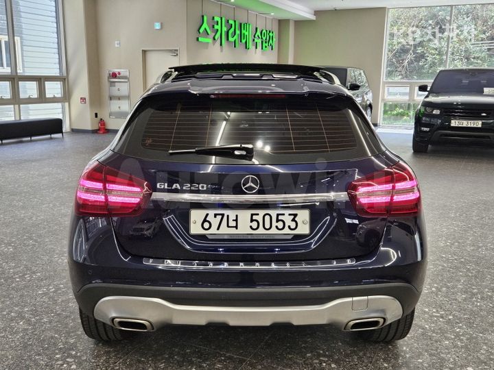 Mercedes Benz GLA Class 2019 — 4
