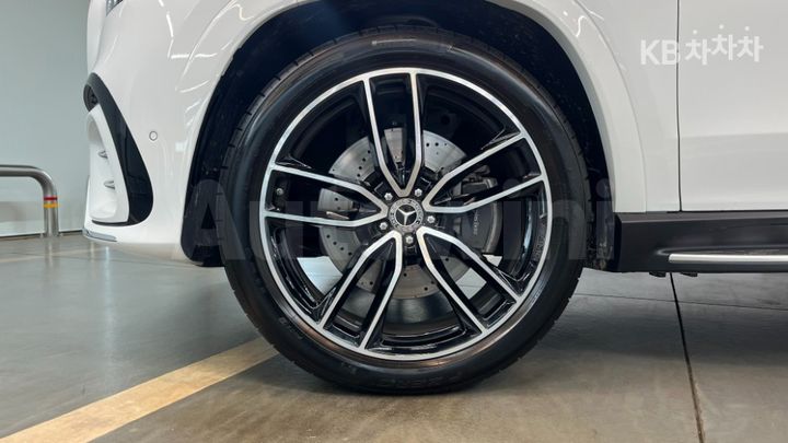 Mercedes Benz GLS Class